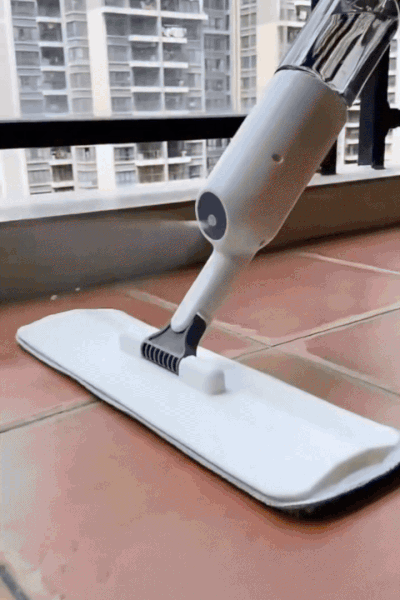 🧼 Cleaning Spray Mop – Fast, Easy & Bucket-Free Floor Cleaning